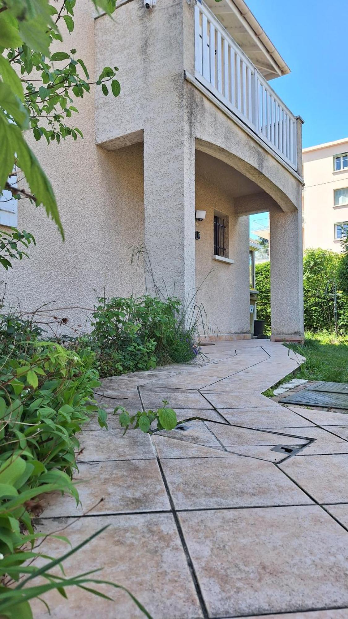 Dynamique Et Splendide Apartman Bourgoin-Jallieu Kültér fotó