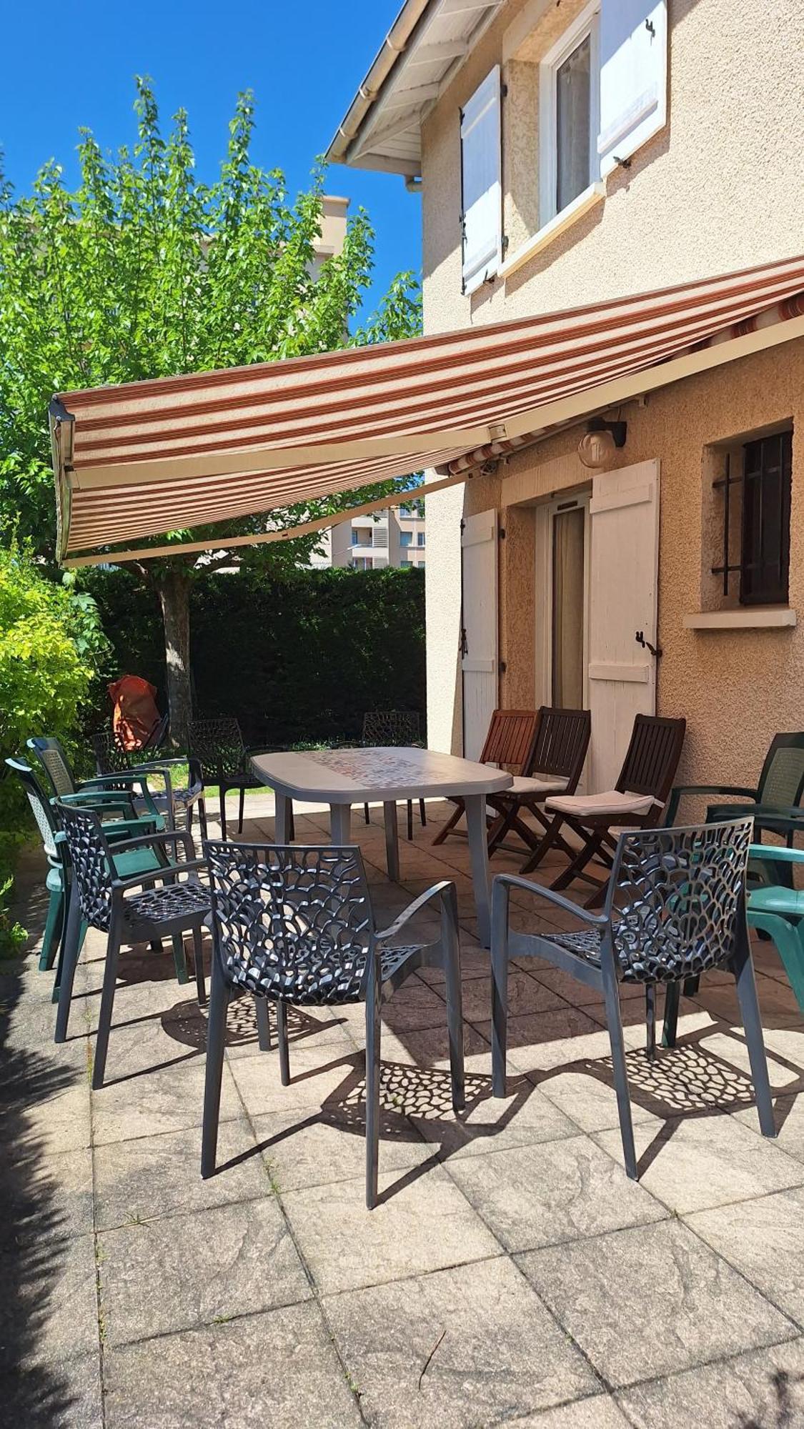 Dynamique Et Splendide Apartman Bourgoin-Jallieu Kültér fotó
